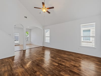 Property photo 4 at 172 Housefinch LOOP - 4 bed 2 bath home