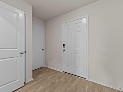 Living area at 172 Surrey Oaks - 4 bed 2 bath home