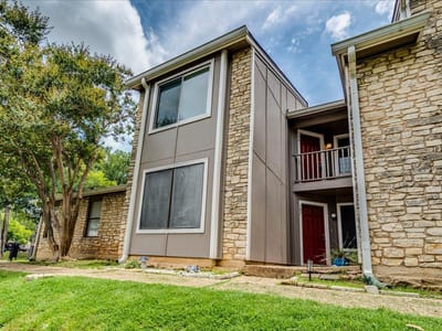 Property photo 2 at 1720 Timber Ridge Rd 166 Unit #166 - 2 bed 2 bath home