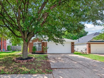 Property photo 2 at 17213 Bushmills Rd - 3 bed 2 bath home
