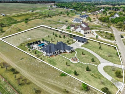 Property photo 2 at 173 Via Lago - 5 bed 4 bath home