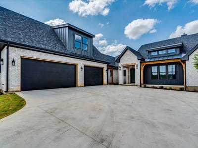 Living area at 1731 Nature View LOOP - 4 bed 4 bath home