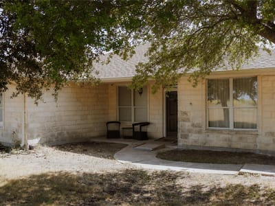 Photo 4 of 29 at 17323 Manda Carlson RD - 4 bed 3 bath home