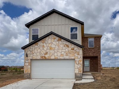 Living area at 174 Bayou Mint BLVD - 4 bed 2 bath home