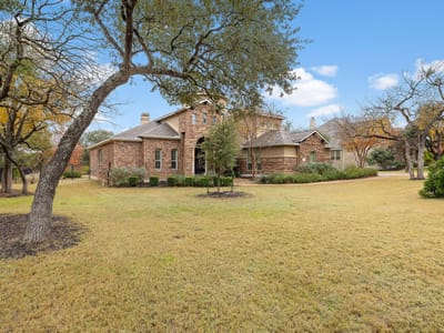 Living area at 174 Estrella Xing - 4 bed 3 bath home