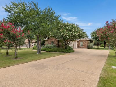 Living area at 174 Estrella XING - 4 bed 3 bath home
