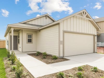 Living area at 174 Green Berets Bnd - 3 bed 2 bath home