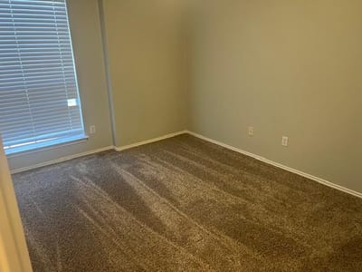 Property photo 5 at 17411 Valentine DR - 3 bed 2 bath home