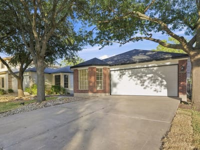 Photo 2 of 40 at 17539 Bishopsgate DR - 4 bed 2 bath home