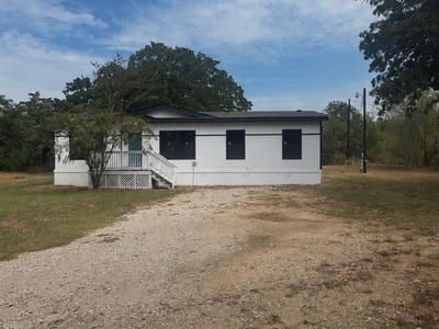 Property photo 2 at 176 Whispering Pines DR - 3 bed 2 bath home