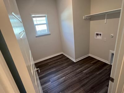 Living area at 17613 Pepperwood CV - 5 bed 3 bath home
