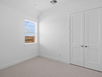 Property photo 4 at 17616 Rolling DR - 4 bed 3 bath home