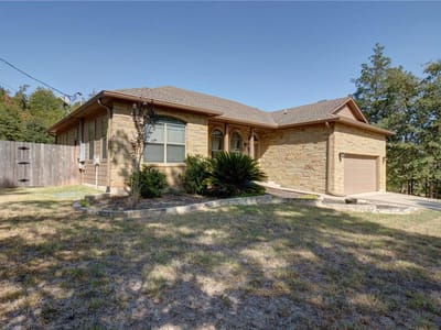Property photo 3 at 177 Mamalu DR - 3 bed 2 bath home