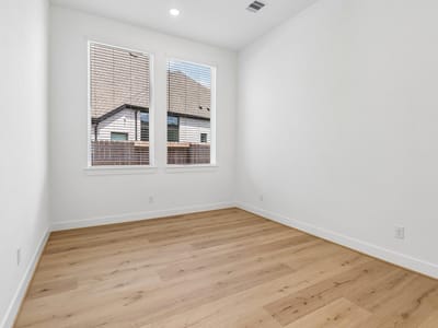 Property photo 5 at 17700 Rolling DR - 4 bed 3 bath home