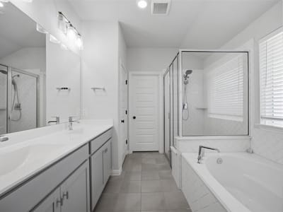 Property photo 3 at 17701 Zinfandel DR - 3 bed 2 bath home
