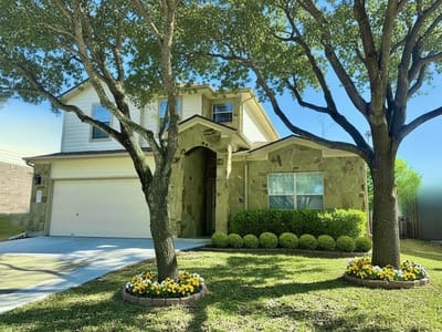 Living area at 17705 Mahonia LN - 4 bed 2 bath home
