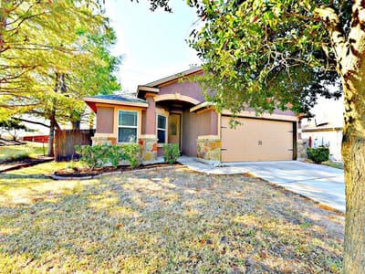 Property photo 2 at 17708 Bridgefarmer BLVD - 3 bed 2 bath home