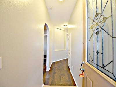 Property photo 3 at 17708 Bridgefarmer BLVD - 3 bed 2 bath home