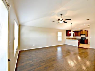 Property photo 5 at 17708 Bridgefarmer BLVD - 3 bed 2 bath home