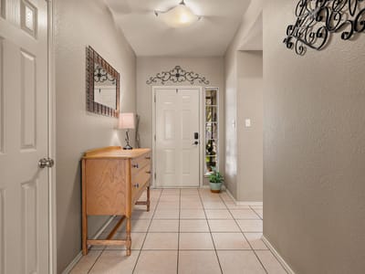 Property photo 4 at 17708 Limpia Creek DR - 3 bed 2 bath home