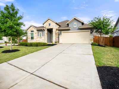Living area at 17801 Dufour DR - 4 bed 3 bath home