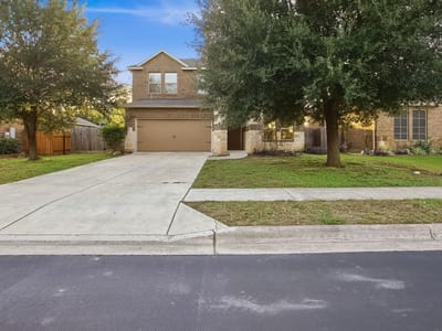 Photo 2 of 40 at 179 Pettigrew PATH - 4 bed 2 bath home