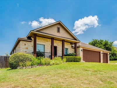 Property photo 2 at 17912 Linkhill DR - 4 bed 2 bath home