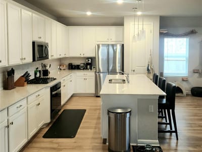 Kitchen at 180 Golden Gate LN - 3 bed 2 bath home