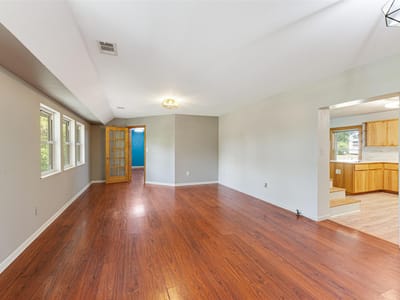 Property photo 4 at 180 Ironstone RD - 4 bed 2 bath home