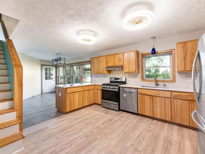 Property photo 5 at 180 Ironstone RD - 4 bed 2 bath home