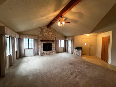 Living area at 180 Steven CT - 3 bed 2 bath home