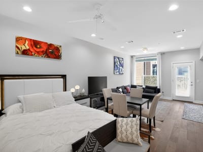 Property photo 5 at 1800 E 4th ST Unit #202 - Division 0 202, Austin, TX