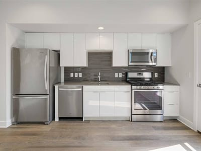 Property photo 5 at 1800 E 4th ST Unit #205 - 1 bed 1 bath home