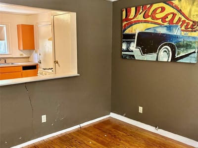 Property photo 4 at 1801 Chestnut Ave - 1 bed 1 bath home