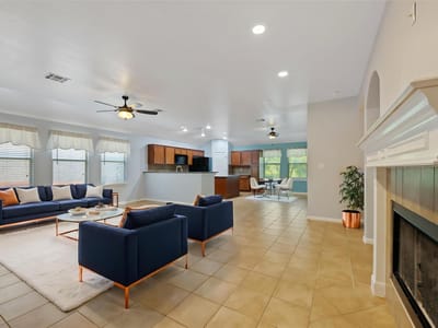 Property photo 5 at 1801 Creek Crest WAY - 3 bed 2 bath home