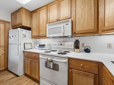 Bathroom at 1801 Lavaca St Unit #3M - 2 bed 1 bath home