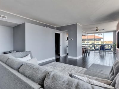 Living area at 1801  Lavaca St  #5D - 1 bed 1 bath home