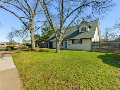 Primary bedroom at 1801 Ohlen RD - 3 bed 2 bath home