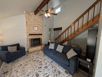 Photo 3 of 28 at 1802 Wagon Gap DR - 3 bed 2 bath home