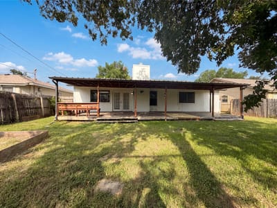 Property photo 5 at 1803 Frontier TRL - 3 bed 2 bath home