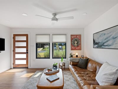 Property photo 3 at 1803 Perez ST - 2 bed 1 bath home