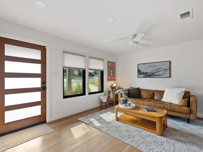 Property photo 4 at 1803 Perez ST - 2 bed 1 bath home