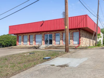 Primary bedroom at 1804 W Cameron Ave - Hillcrest 1, Rockdale, TX
