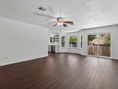 Property photo 4 at 1805 Bent Oak CV - 3 bed 2 bath home