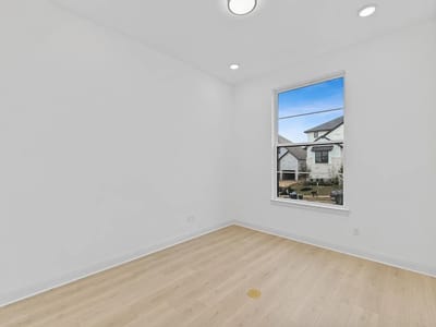 Property photo 2 at 1805 Crimson Sunset DR - 5 bed 4 bath home