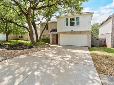 Kitchen at 1806 Carriage Club Dr - 4 bed 2 bath home