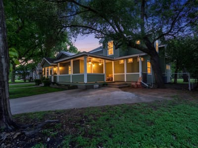 Kitchen at 1806 Eubank ST - 4 bed 3 bath home