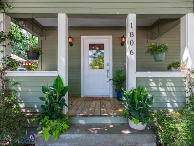 Primary bedroom at 1806 Eubank ST - 4 bed 3 bath home