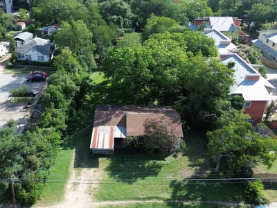 Property photo 5 at 1806 Fortview RD - 3 bed 2 bath home