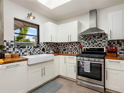 Kitchen at 1806 Rogge LN - 3 bed 2 bath home